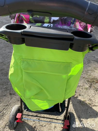 Прогулочная коляска