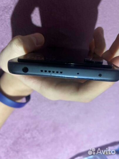 Телефон Poco x4 pro 5g
