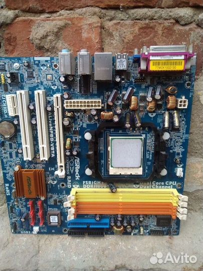 Материнская плата