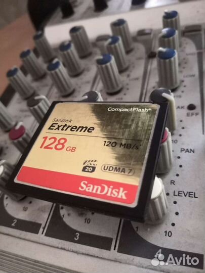 Compact flash 128gb. 120mb/s