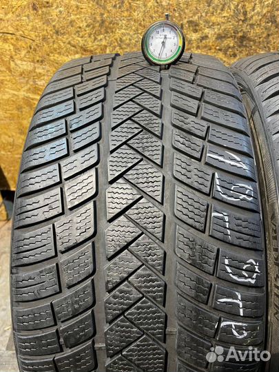 Vredestein Wintrac Pro 245/35 R20