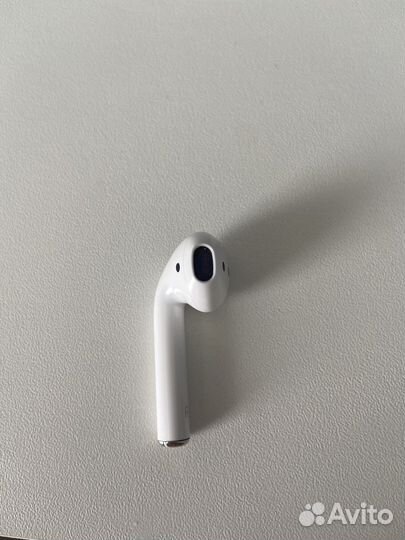 Беспроводные наушники apple airpods