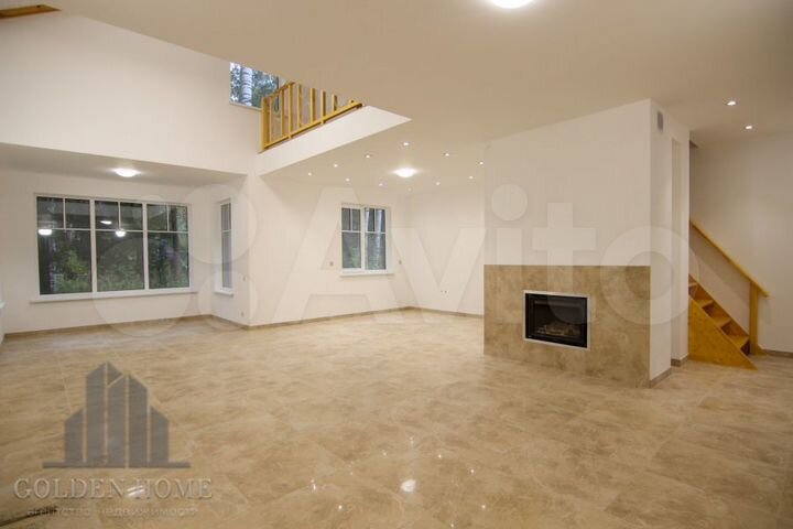 Дом 235 м² на участке 12 сот.