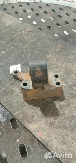 Кронштейн двигателя задний Man Tgs 19.400 D2066