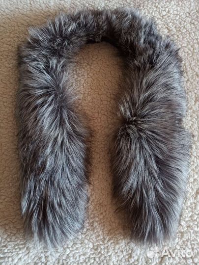 Меховой воротник чернобурка