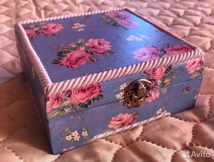 Шкатулки для украшений