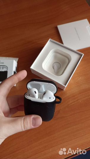 Беспроводные наушники apple airpods 2