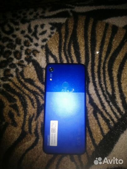 Huawei Y6s(cpoчнo)