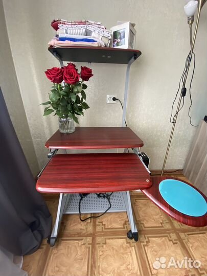 Стол для компьютера/ноутбука