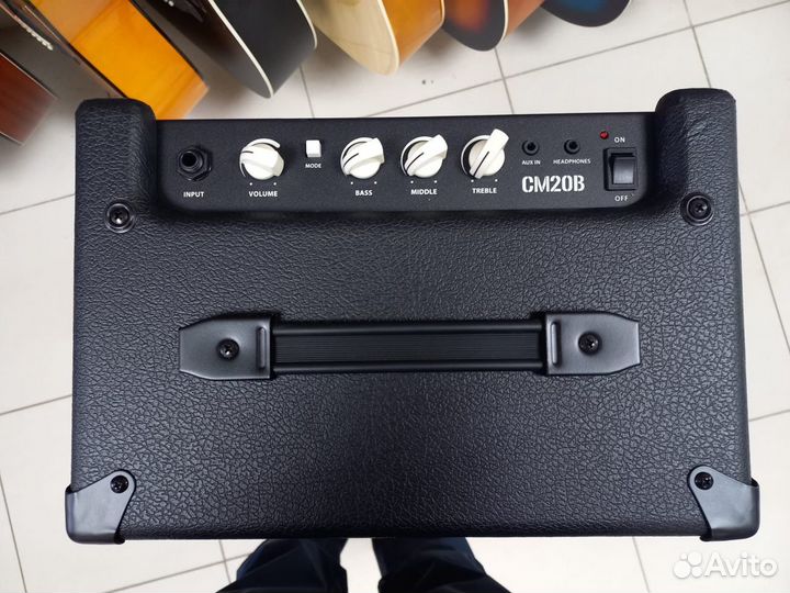 Комбоусилитель для Бас-гитары Cort CM20B Новый