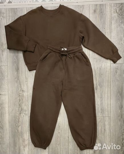 Куртка и костюм