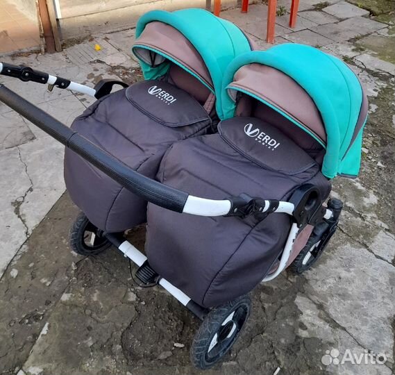 Коляска для двойни