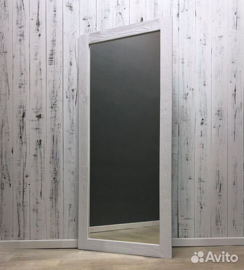 Зеркало настенное