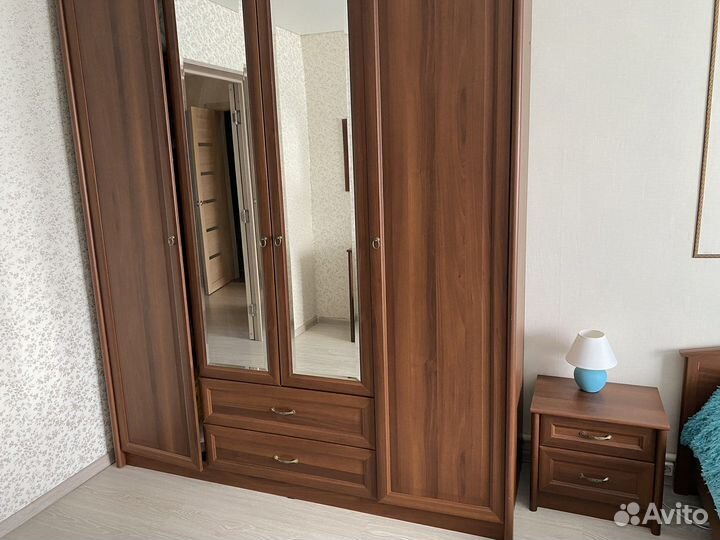 Спальный гарнитур