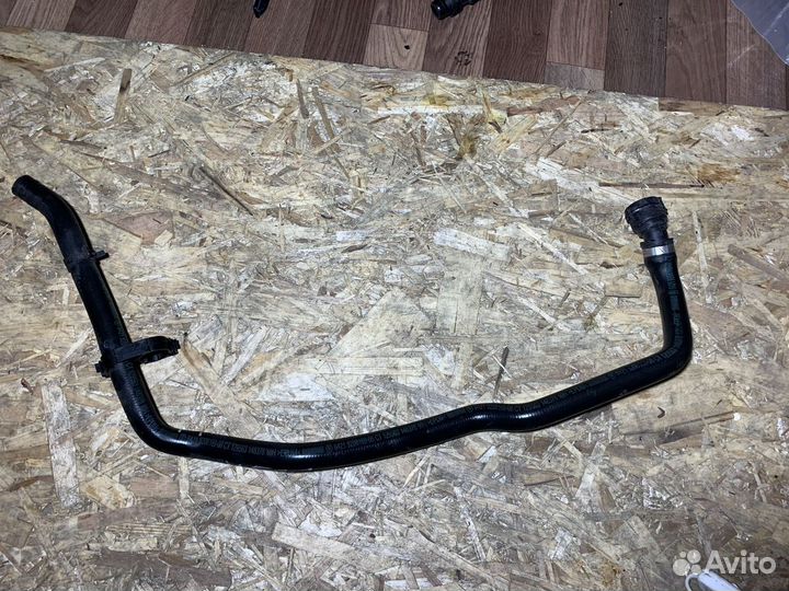 Патрубок охлаждения BMW F20 F30 F32 64219208169