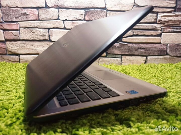 2019г Мощный 4х ядерный Asus Core i3-5005 8Гб SSD