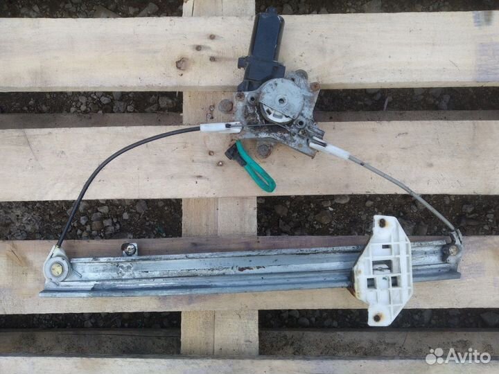 Стеклоподъемник передний правый Chevrolet Lanos