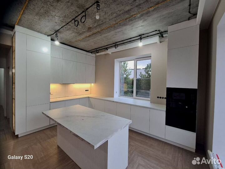 Кухонные гарнитуры