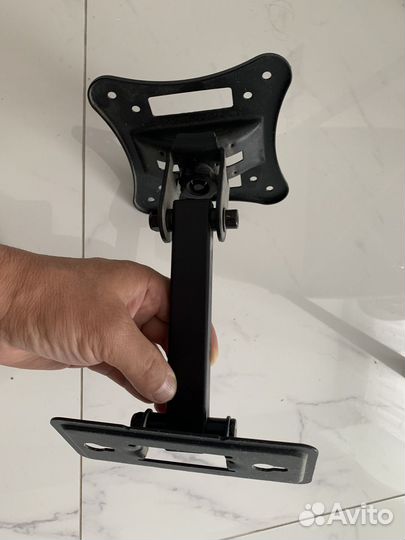 Кронштейн для телевизора на стену