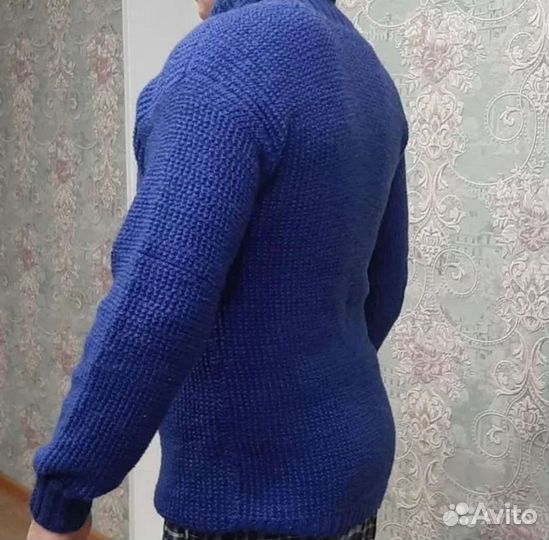 Свитер мужской