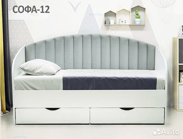 Детская кровать с мягкой обивкой. Цвет на выбор