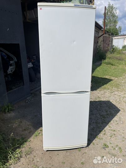 Холодильник атлант бу
