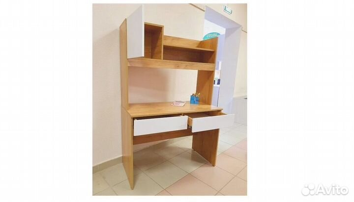 Стол письменный Селфи