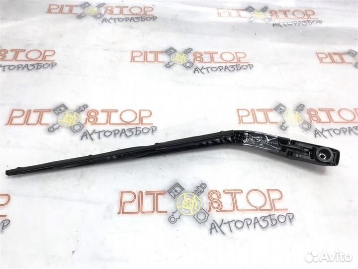 Держатель стеклоочистителя багажника Toyota prius