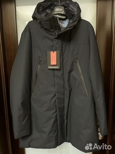 Freedomday парка как Armani,Stone Island