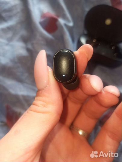 Наушник Redmi AirDotsR и коробки