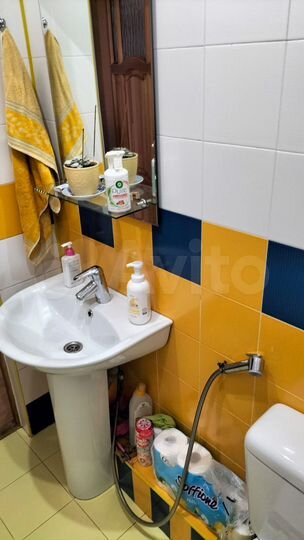 4-к. квартира, 93 м², 8/9 эт.