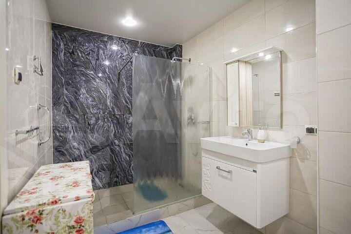 3-к. апартаменты, 100 м², 2/9 эт.