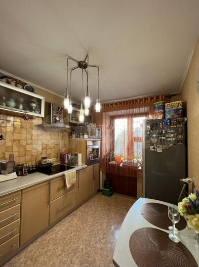 4-к. квартира, 86 м², 5/9 эт.