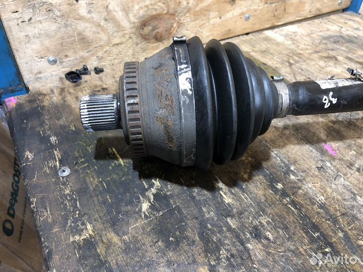 Приводной вал левый Audi A4 B6, A4 B7 1,8 МКПП №2