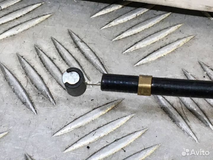 Б/У Трос открывания капота#001