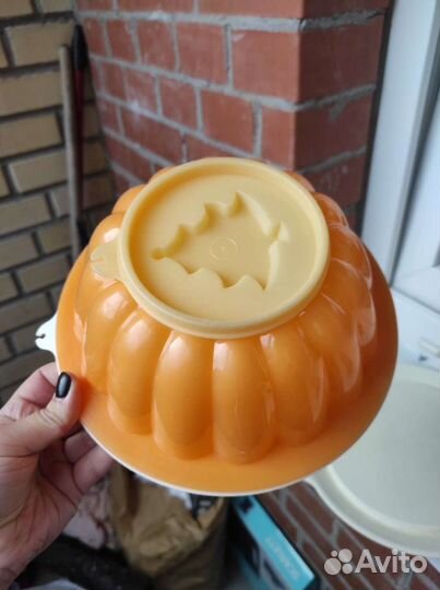 Форма Tupperware