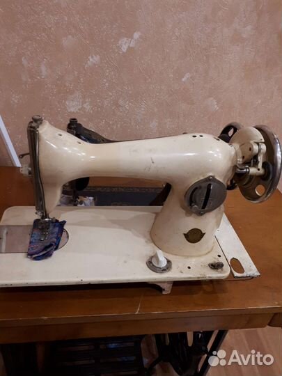 Станина от швейной машинки