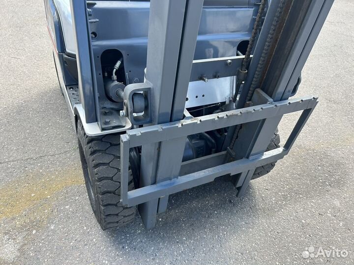 Вилочный погрузчик Nissan L01A18D, 2012