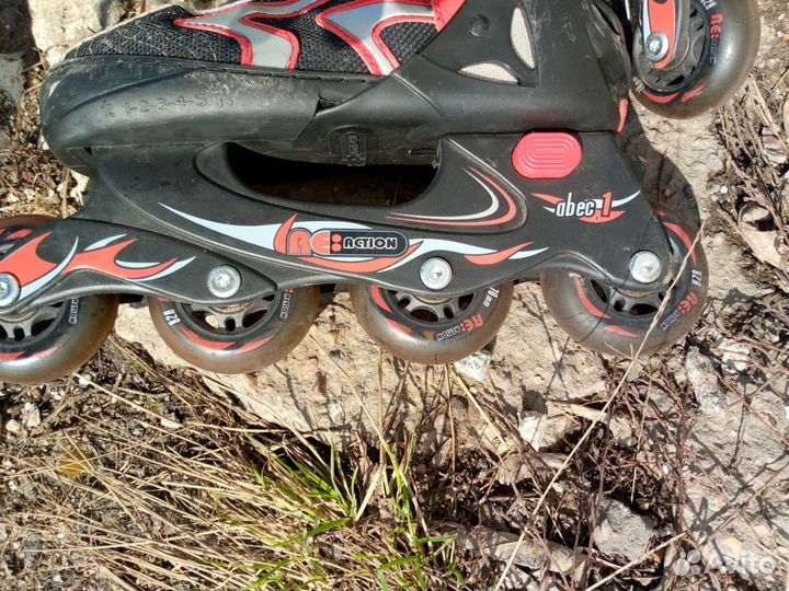 Роликовые коньки