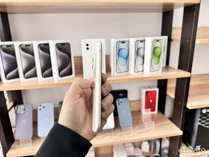 iPhone 11, 128 ГБ