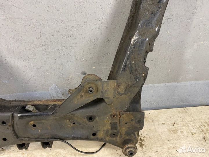 Подрамник двигателя nissan T 31 MR9 (Дизель)