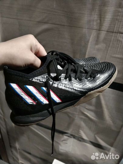 Футзалки adidas predator