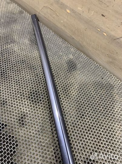 Молдинг двери передний левый Кайрон Kyron