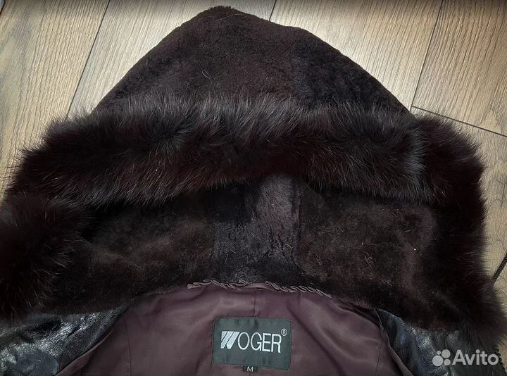 Шуба мутоновая 44 46 с капюшоном