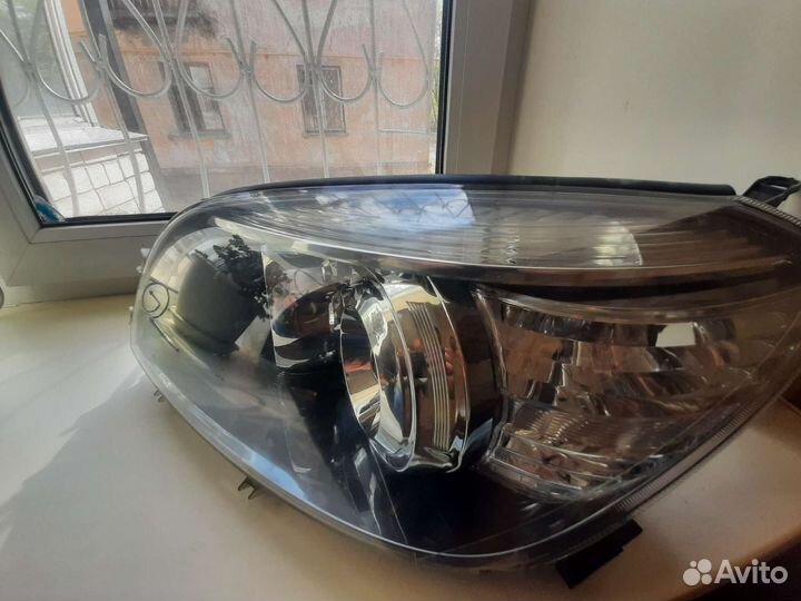 Фара левая toyota rav 4 30