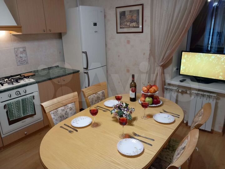 2-к. квартира, 80 м², 3/10 эт.