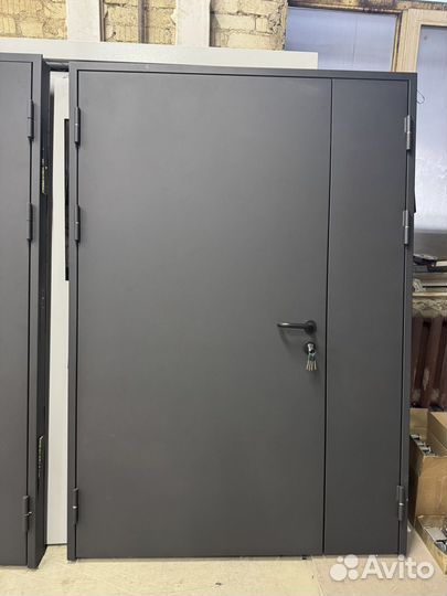 Дверь входная тамбурная на заказ