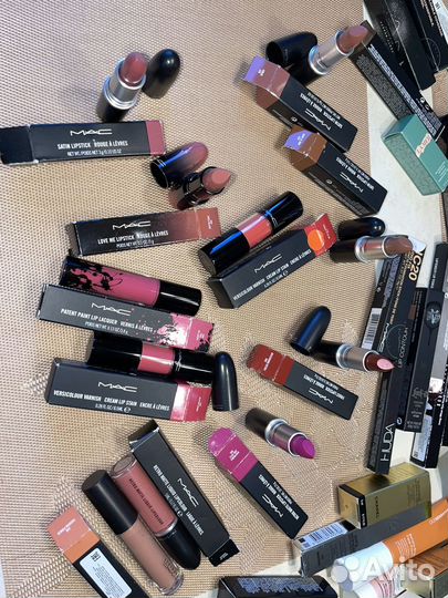 Тени, для бровей, помады, блески