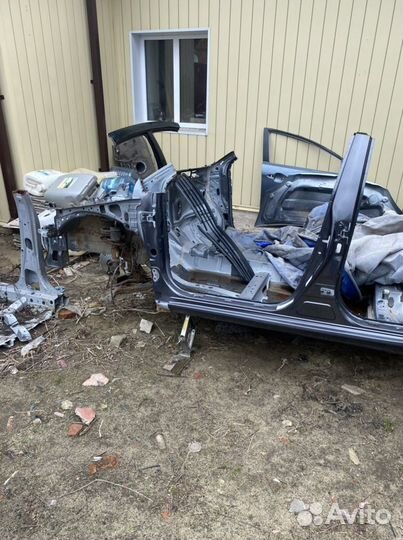 Задния часть кузова на тойоту короллу