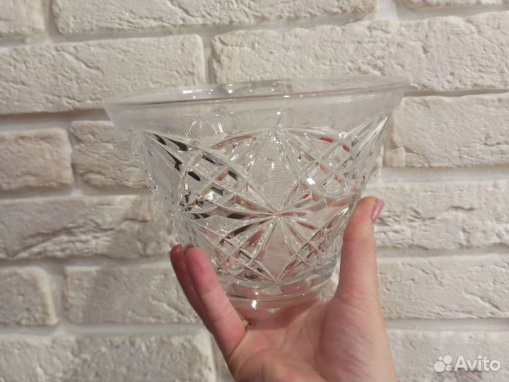 Хрустальная ваза